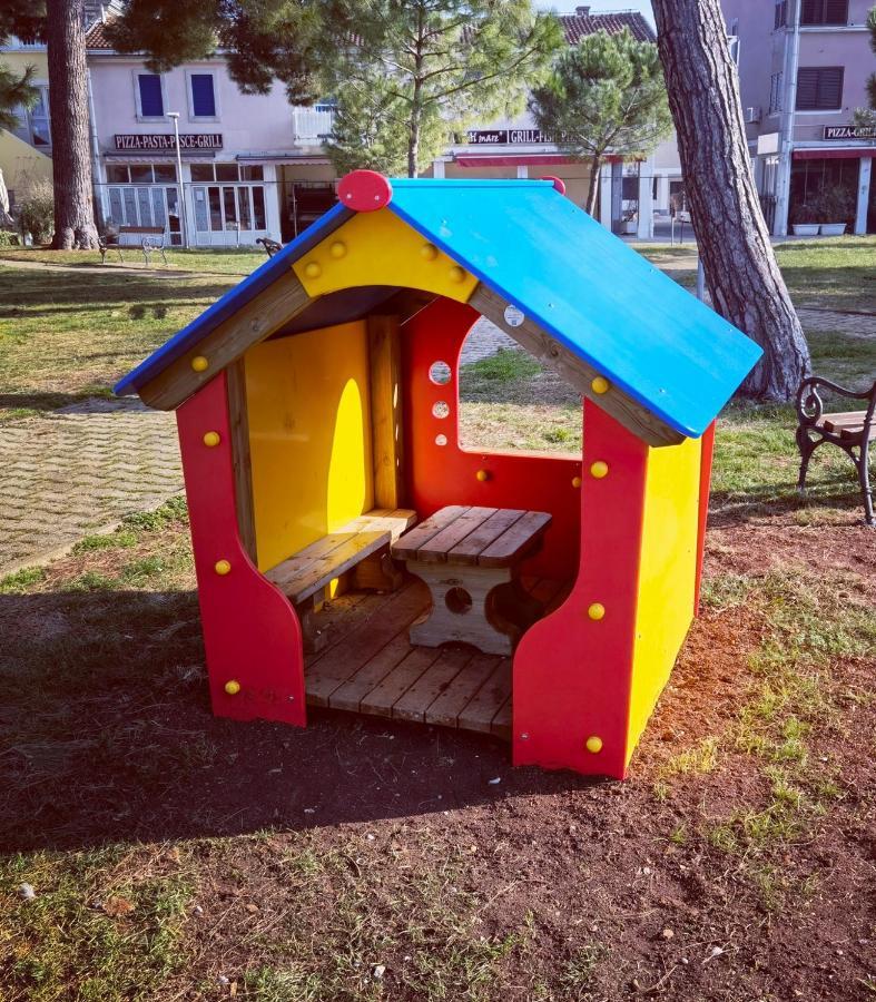Lara Deluxe Superior 5 Star Apartment, Your Piece Of Heaven By The Sea & Park Novigrad  Екстер'єр фото